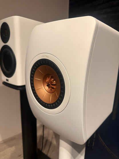 KEF LS50 Meta + Stands, Wit (tweedehands) - Luidsprekers