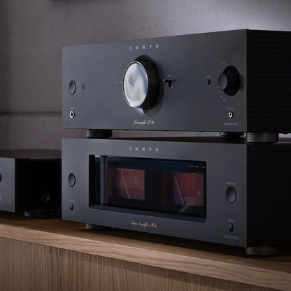 Onkyo M-80 Power Amplifier - Eindversterker